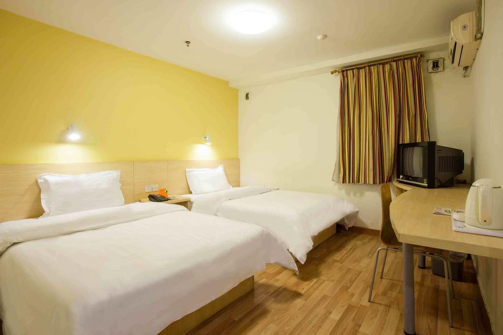 7Days Premium Nanchang Railway Station Kamer foto